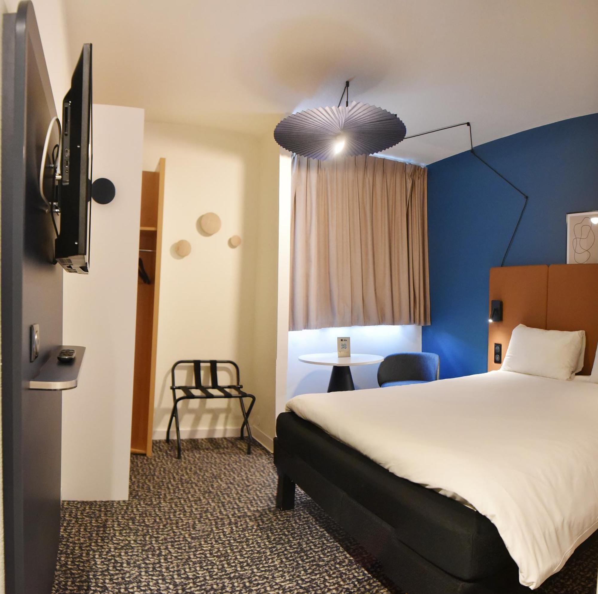 Hotel Ibis Laval Le Relais D'Armor Changé Exterior foto